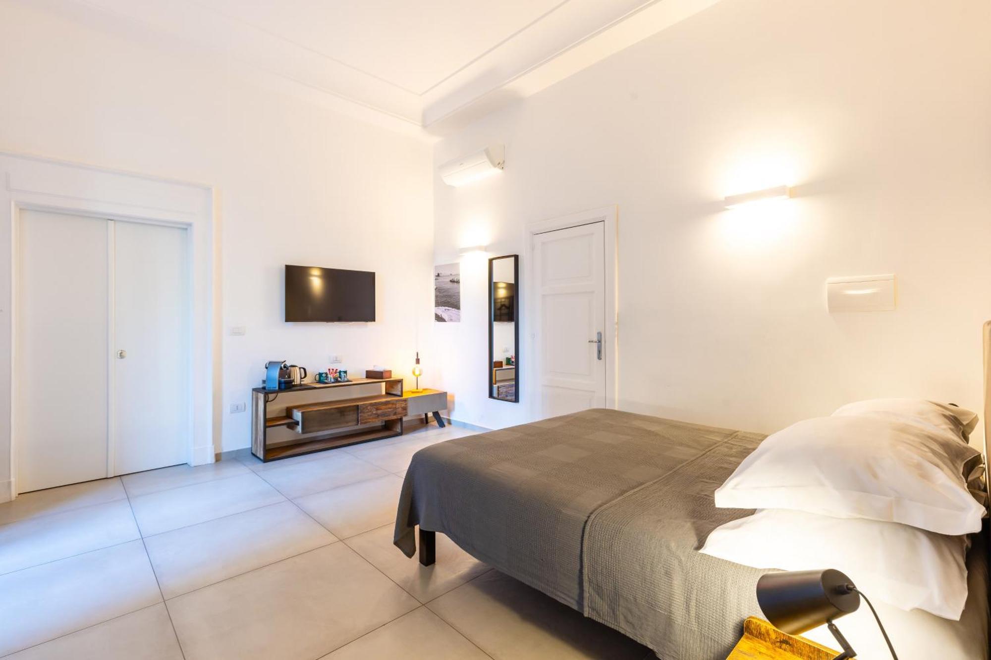 Residenza Partanna By Napoliapartments Luaran gambar